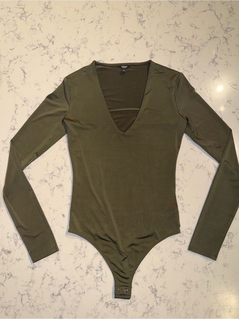 Express Body Contour V-Neck
Long Sleeve Bodysuit Olive Green - XS - Picture 2 of 5